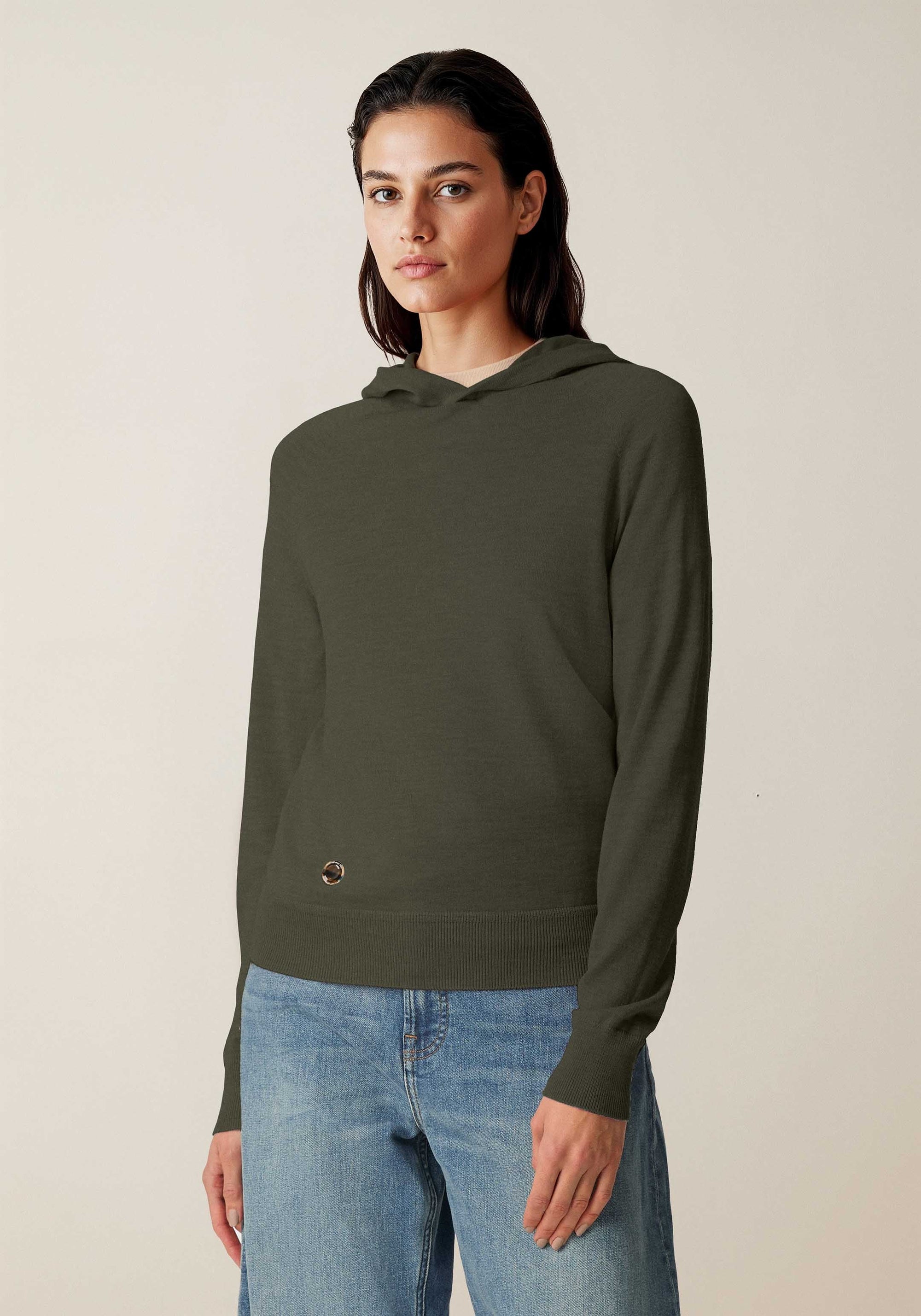 The Ultra-Light Hoodie - Moss Green